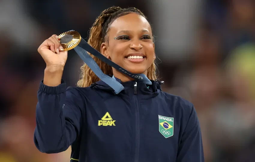  Rebeca vence prêmio do ‘Oscar do esporte’ e quebra tabu para o Brasil