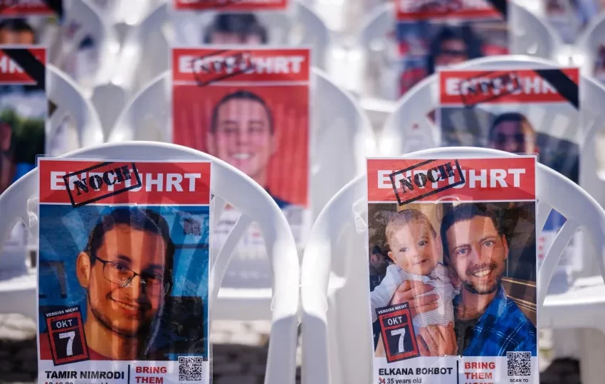  Famílias acusam governo israelense de sacrificar reféns em Gaza