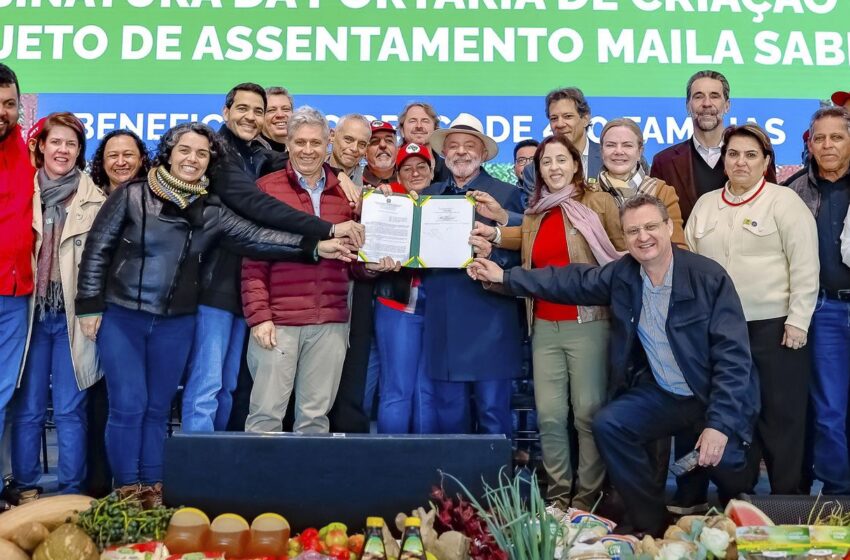  Lula cria assentamento da reforma agrária no Paraná