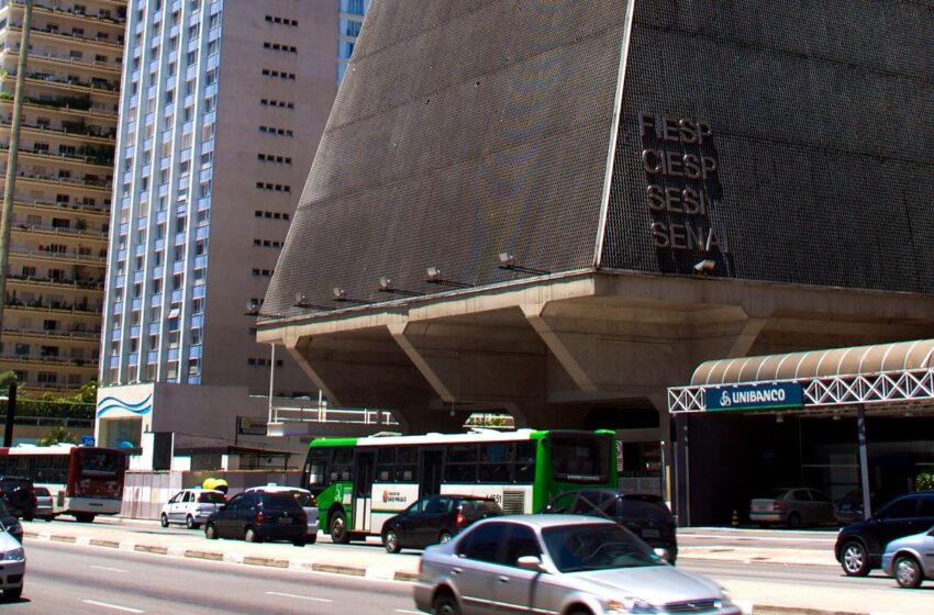  Entidades dos bancos e das indústrias criticam aumento do IOF