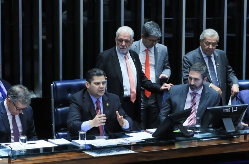  Senado aprova PEC que inclui guarda municipal na segurança pública