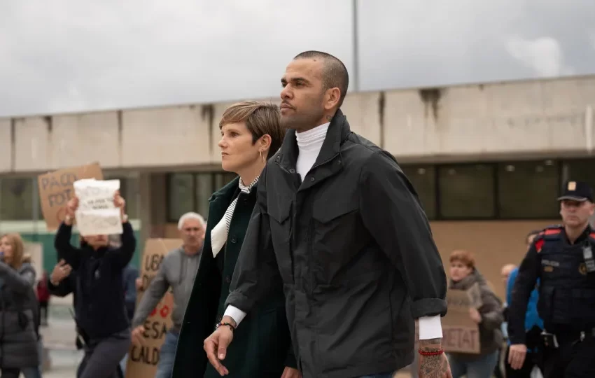  Promotoria recorre contra absolvição de Daniel Alves em ação de estupro