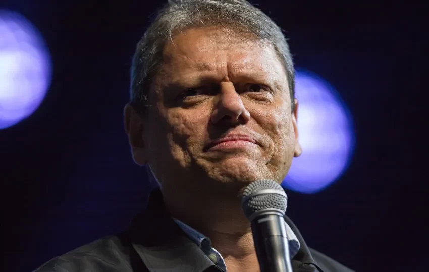  Tarcísio quer acelerar a liberação de emendas a deputados em ano eleitoral