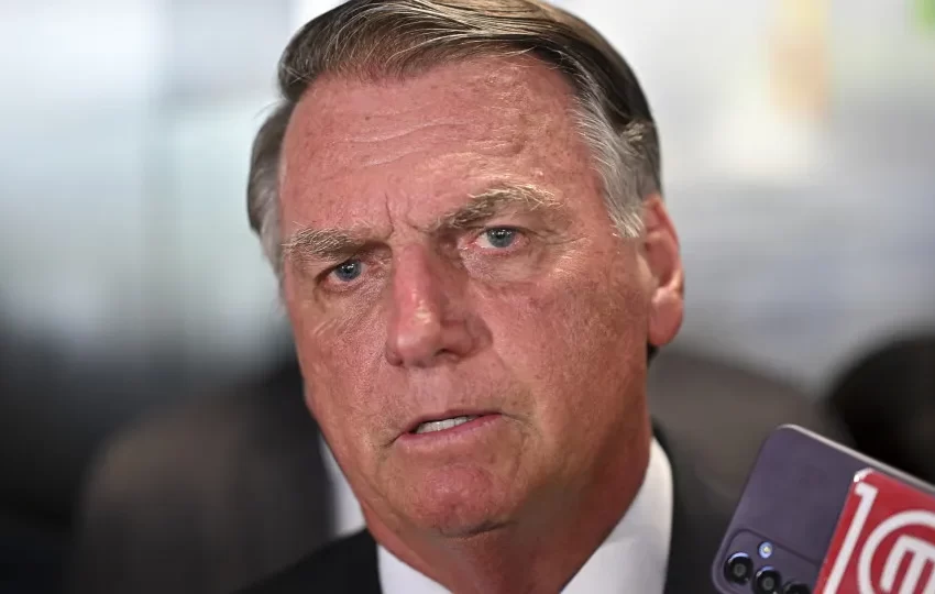  Bolsonaro diz não querer desgastar STF e, se for condenado, é ‘game over’