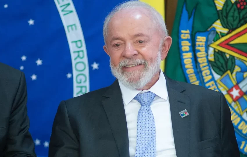  Lula cumprimenta Leão 14 e pede continuidade da linha de Francisco
