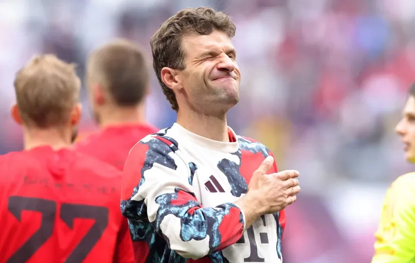  Diretor esportivo do Bayern cancela festa dos jogadores em Ibiza