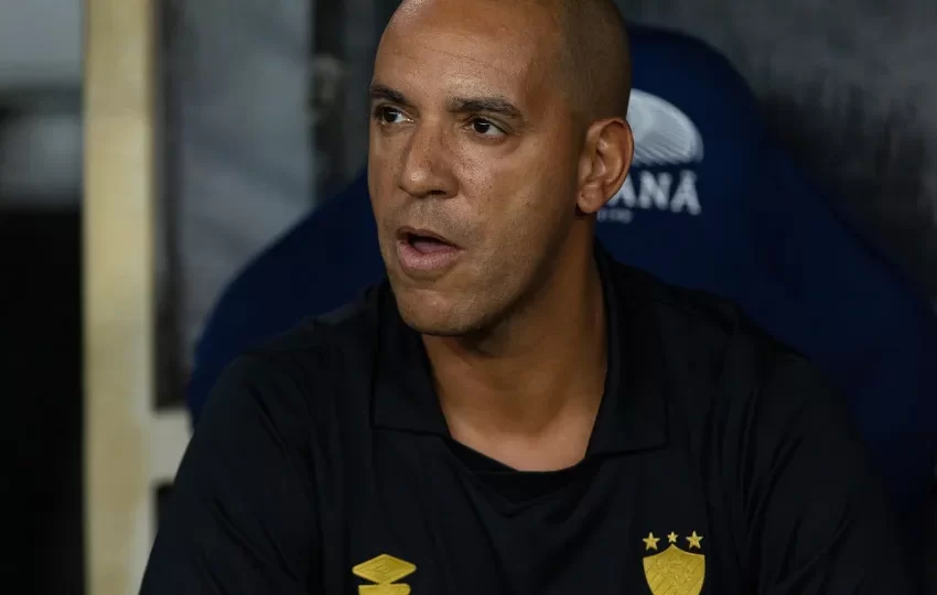  Sport demite técnico português após perder para o Fluminense