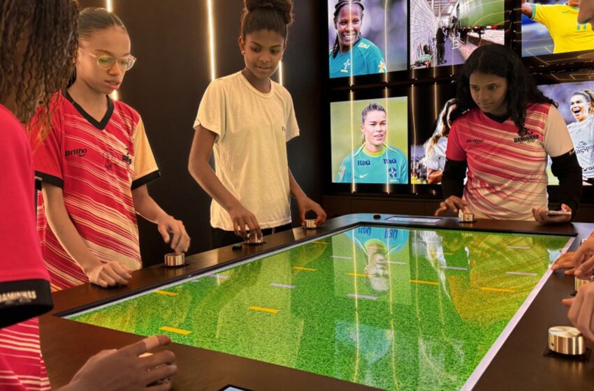  Caravana roda o país com ex-atletas do futebol feminino