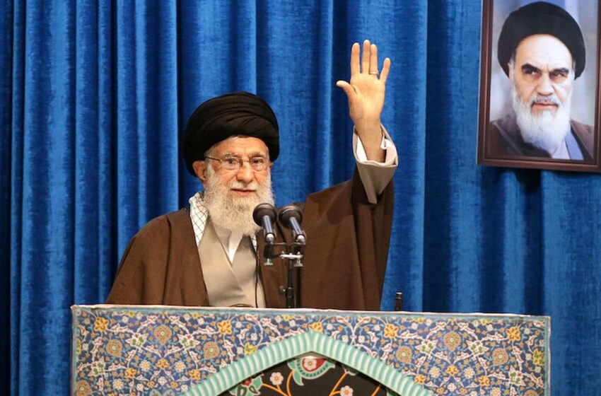  Aiatolá ameaça reagir contra EUA após Trump exigir a rendição do Irã