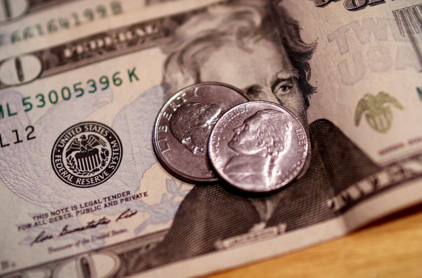  Dólar fica estável, apesar de conflito entre Israel e Irã