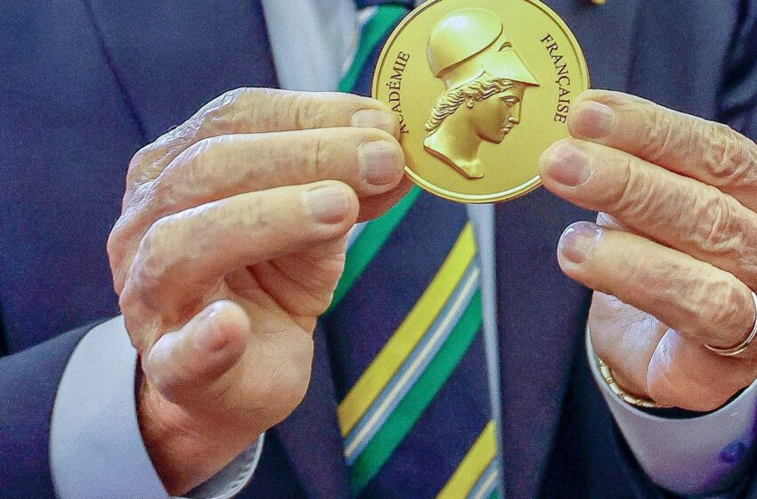  Lula é o 20º chefe de Estado homenageado pela Academia Francesa