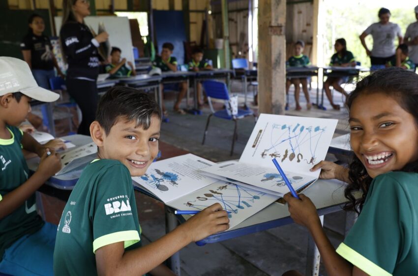  “Z de zangão”: projeto aproveita vivências para alfabetizar no mangue