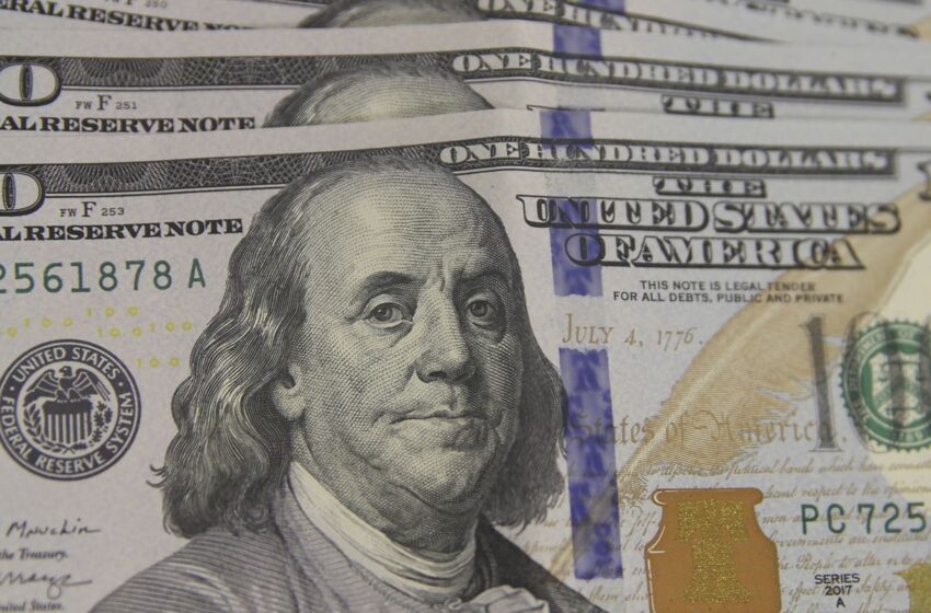  Dólar cai para R$ 5,43 e atinge menor valor desde setembro