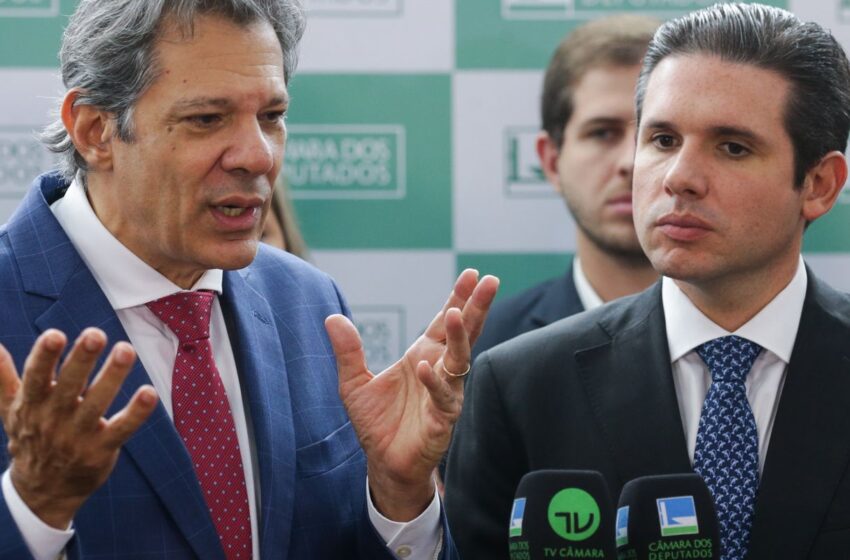  Equipe econômica apresentará a líderes partidários alternativas a IOF