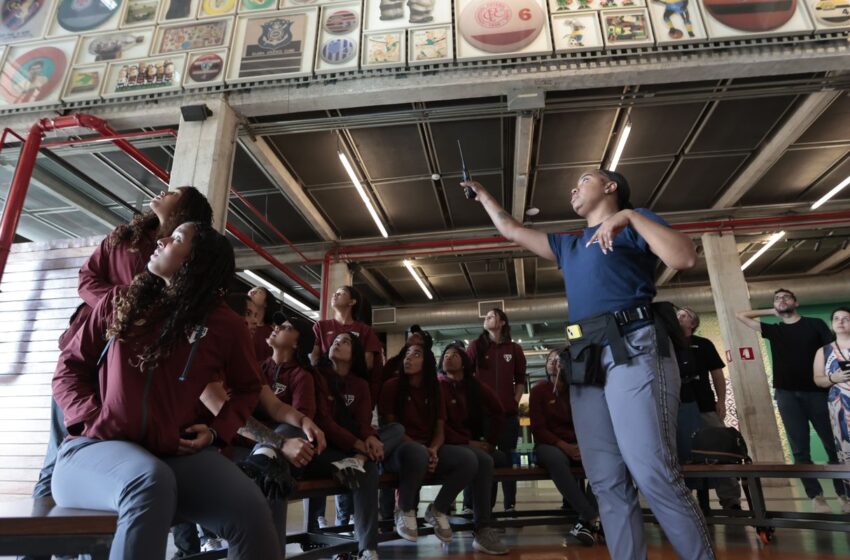  SP: Torcedores acompanham o Campeonato Feminino no Museu do Futebol