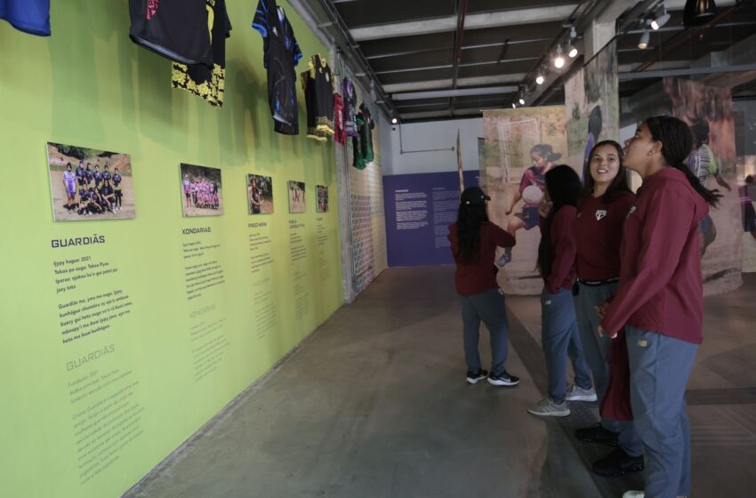  Time da base do SP comemora conquista no Campeonato Feminino