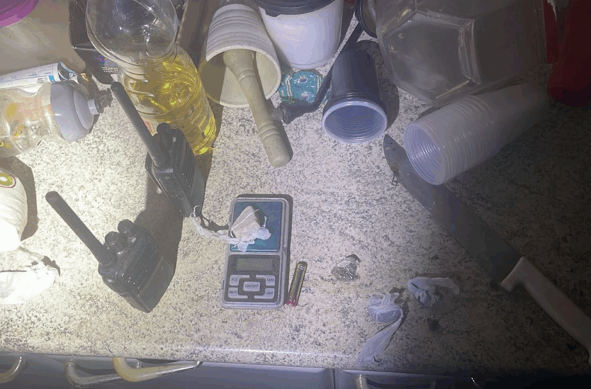  PM Fecha Ponto de Tráfico no Jorge Teixeira e Conduz Quatro à Delegacia