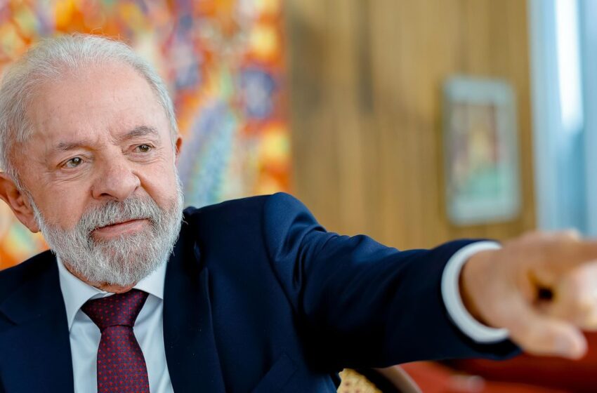  Lula manifesta solidariedade a ministros do STF após sanções dos EUA