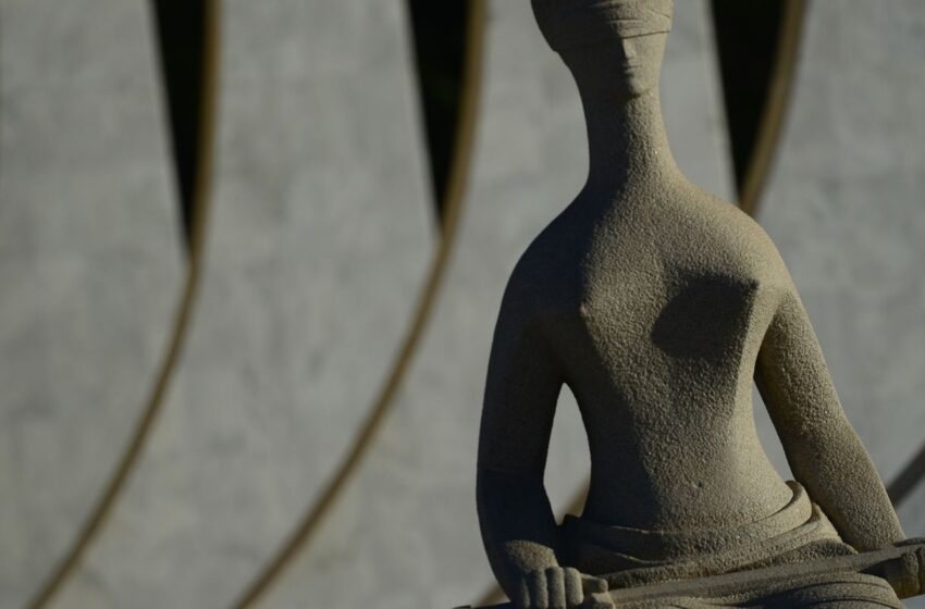  Câmara aprova criação de 160 funções comissionadas para STF