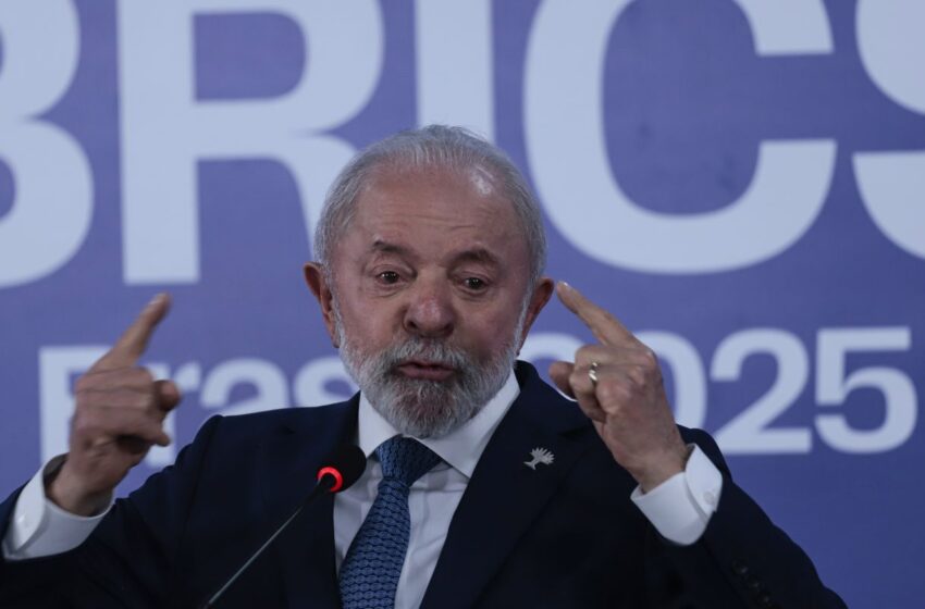  Lula afirma que Brics representa nova forma de fazer política