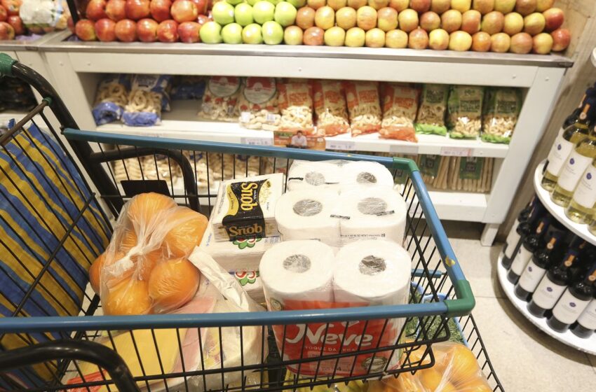  Cesta básica tem custo menor em 11 capitais, mostra Dieese