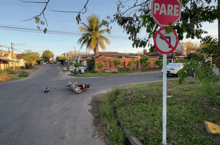  Colisão de Moto e Táxi Fere Motociclista no Bairro Nova Brasília