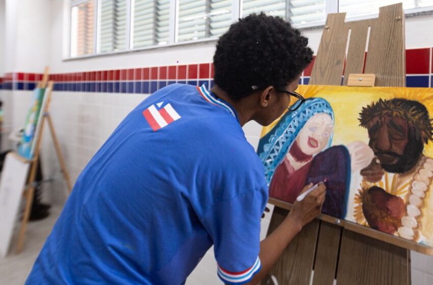  Artes e acolhimento: escola mostra modelo de ensino integral na Bahia