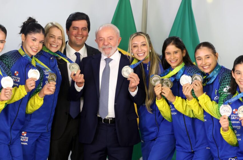  Lula anuncia criação de universidade dos esportes
