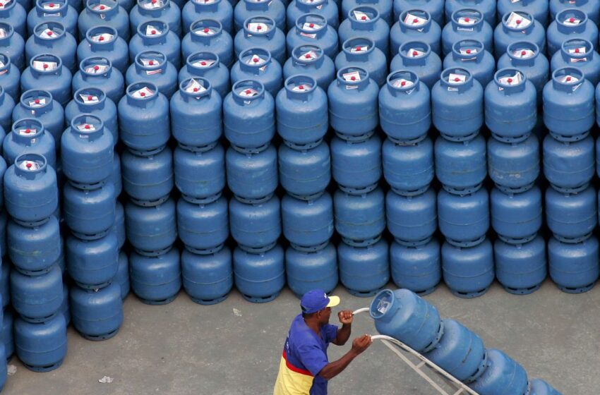  Conselho da Petrobras aprova volta da distribuição de gás de cozinha