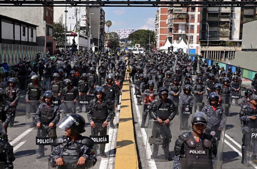  Especialistas rejeitam chamar Venezuela de narcoestado, como diz Trump