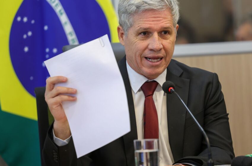  Governo pode prorrogar Brasil Soberano, diz Teixeira 