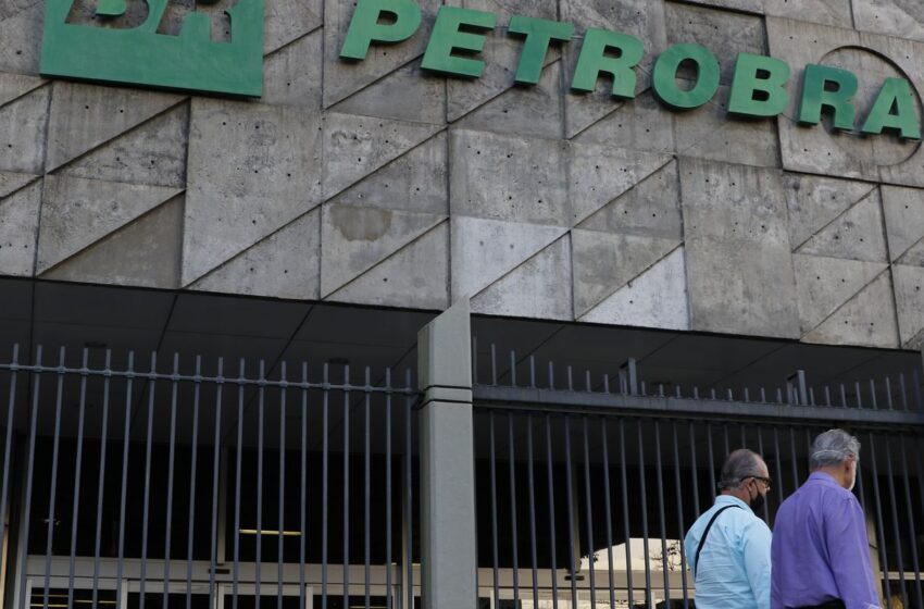  Petrobras aprova pagamento de dividendos a acionistas