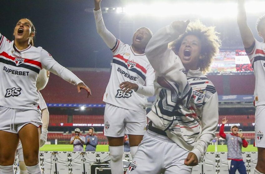  São Paulo bate Ferroviária e avança à semi do Brasileirão Feminino