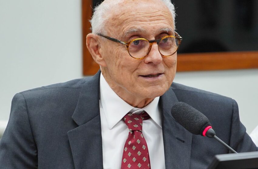  Suplicy passa mal e é internado em Maricá