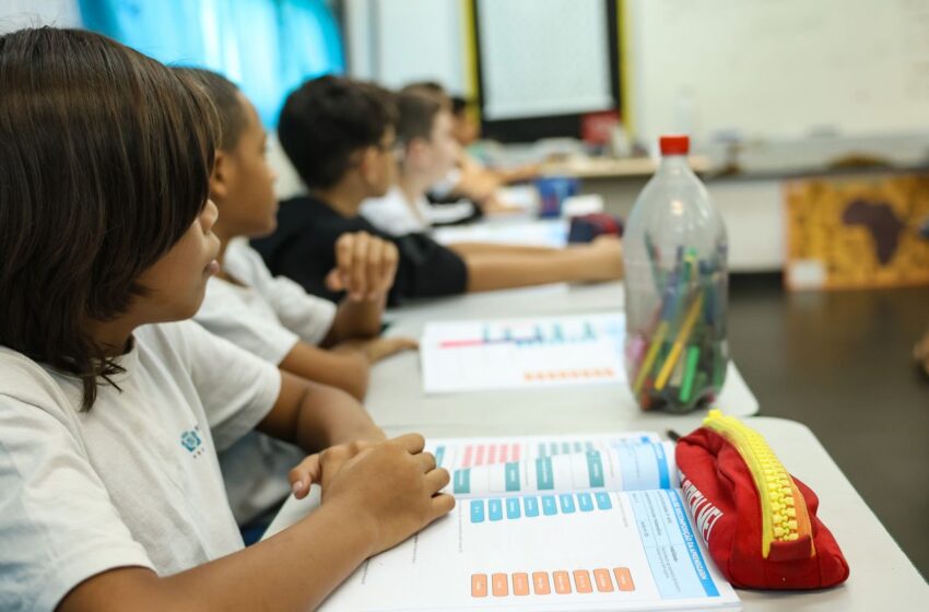  País precisa dar prioridade política à alfabetização, diz especialista