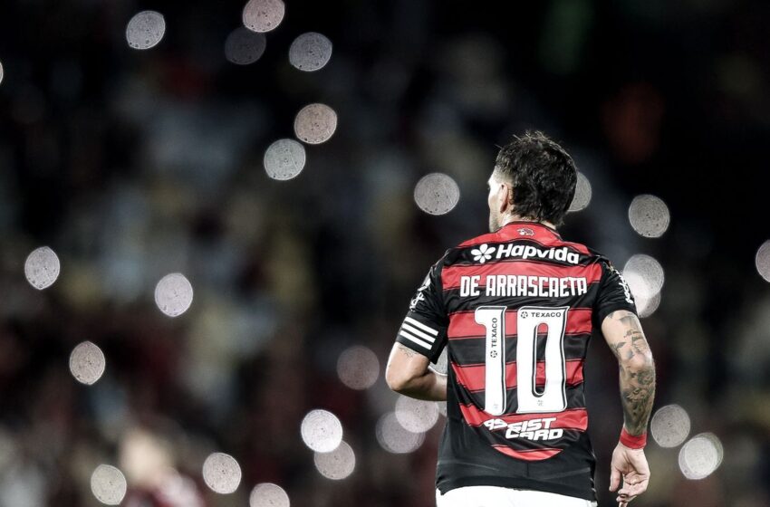  Flamengo enfrenta Estudiantes pela Libertadores no Maracanã