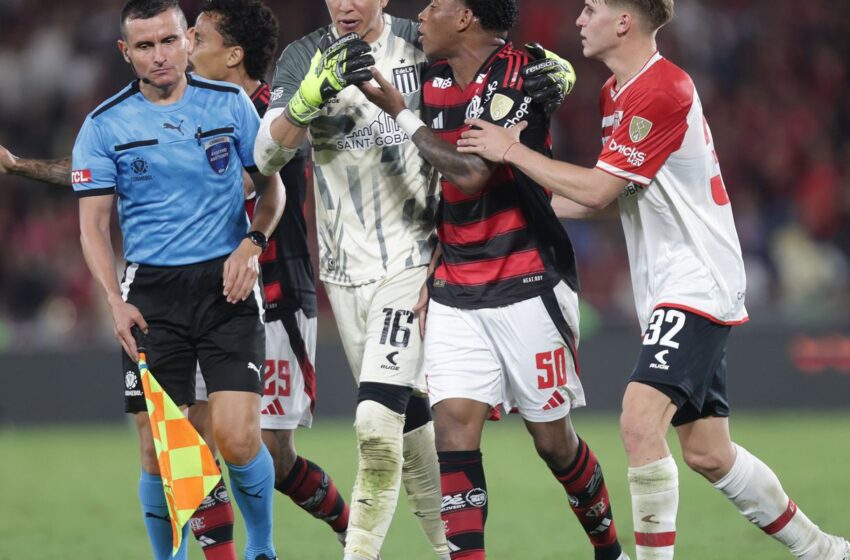  Conmebol anula 2º amarelo e libera Plata para defender o Flamengo
