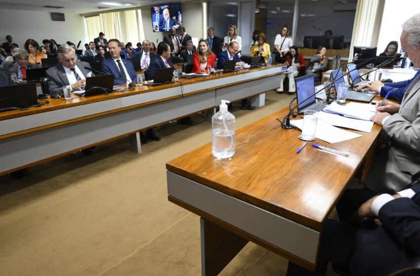  Câmara demora e Comissão do Senado aprova isenção do IR até R$ 5 mil