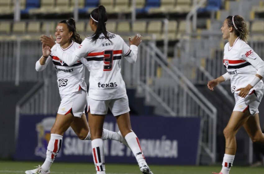  São Paulo vence clássico e avança na Copa do Brasil Feminina
