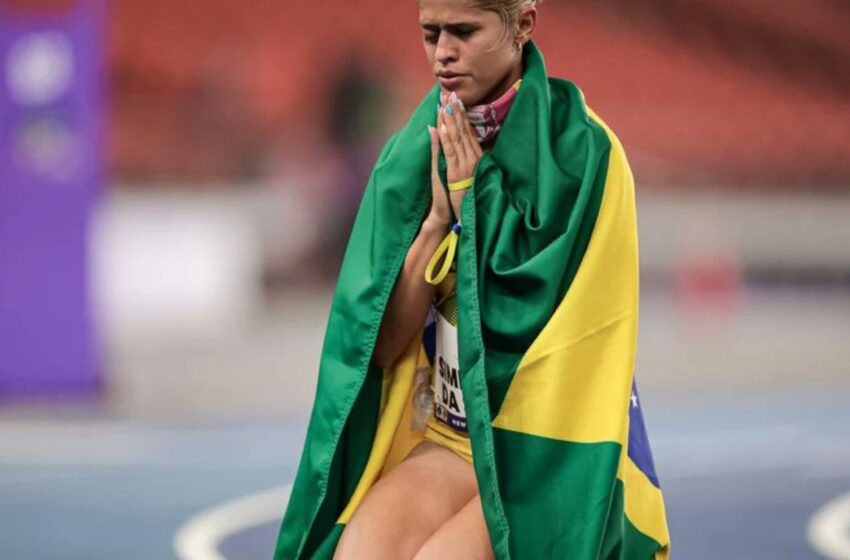  Thalita Simplício é tetra mundial nos 400 metros classe T11