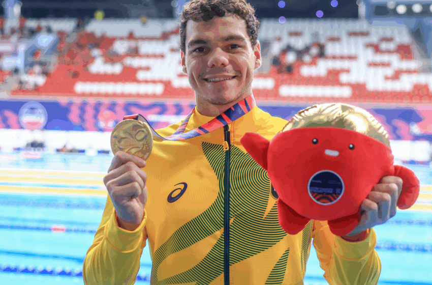  Gabriel Bandeira bate recorde no Mundial de natação de Singapura