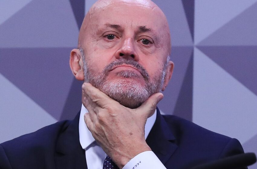  "Careca do INSS" promete entregar à PF documentos que provam inocência