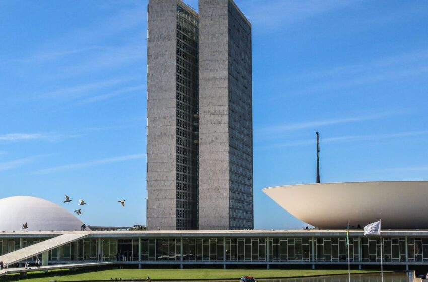  Senado aprova pena maior a quem fornecer drogas ou bebidas a menores