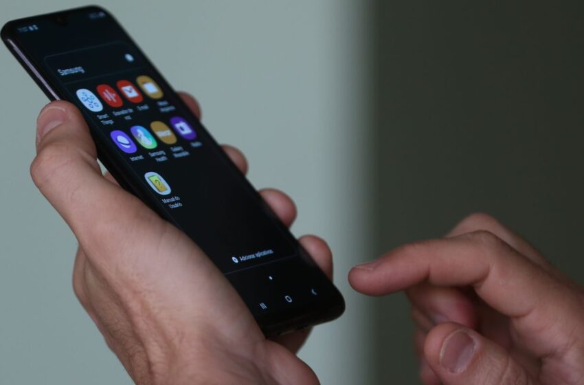  Veto a celular leva 80% dos alunos a prestar mais atenção nas aulas