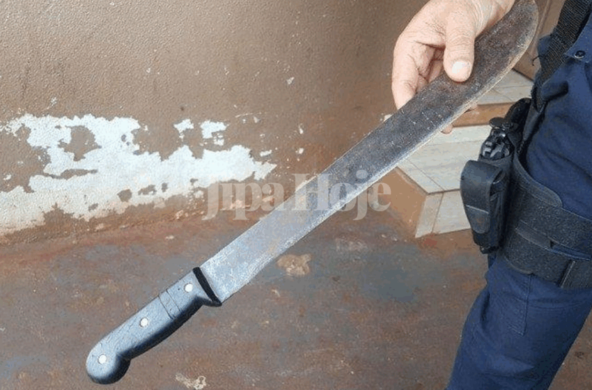  Homem Luta Pela Vida Após Ter Pescoço Cortado por Aposta de 20 Reais