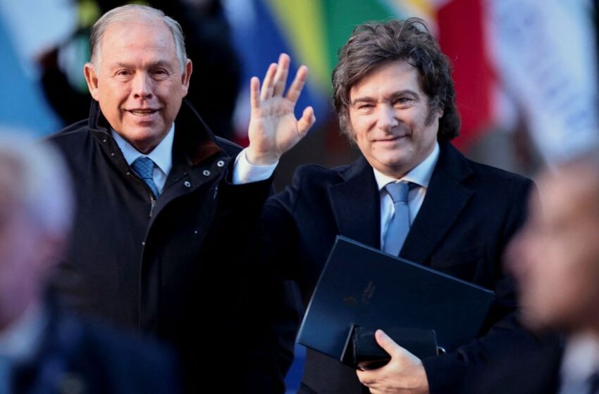  Chanceler da Argentina pede demissão dias antes de eleição legislativa