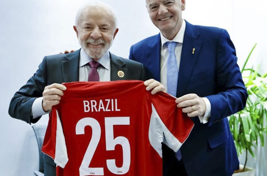  Lula convida presidente da Fifa para conhecer Universidade do Esporte