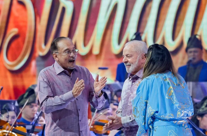  Lula completa 80 anos e se torna o primeiro octogenário no cargo