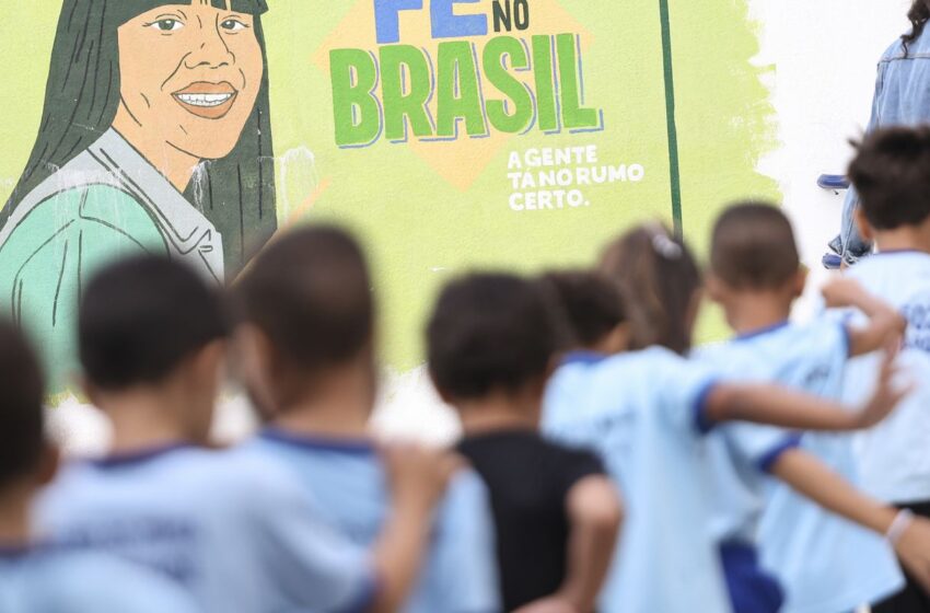  PNE: relatório sugere investimento de 7,5% do PIB para educação