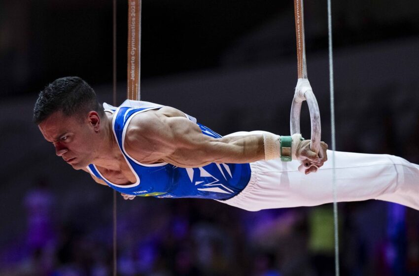  Caio Souza fica no top 10 do individual geral do Mundial de Ginástica